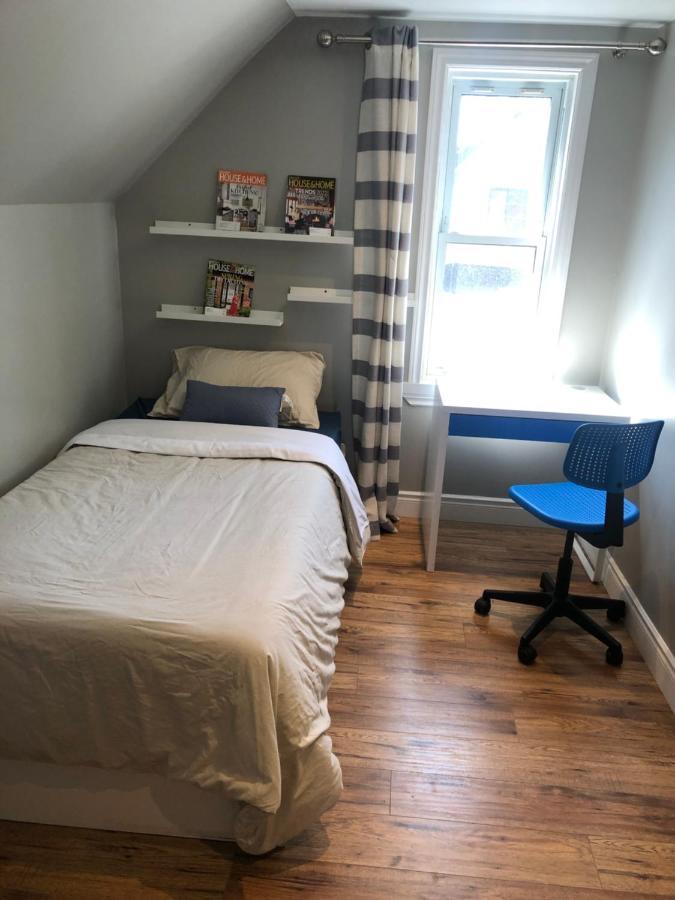 Entire Detached 3-Bedrooms Cute Home In Cornwall Area Eksteriør billede